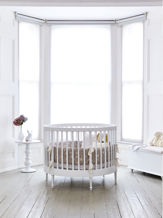 Louis Round Cot Bed