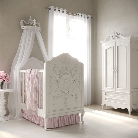 Taillé Cot Bed